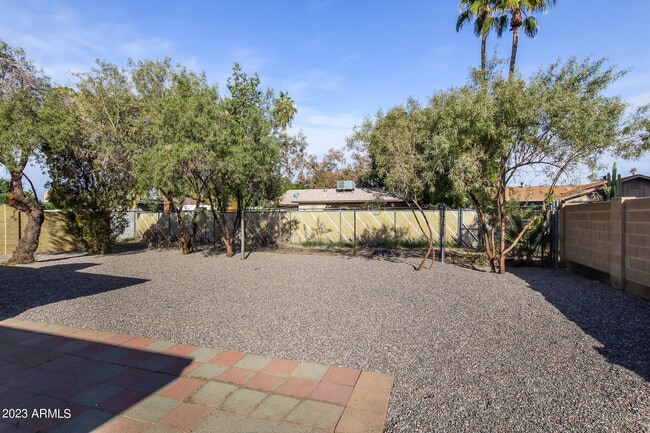 Building Photo - 3236 W Desert Cove Ave