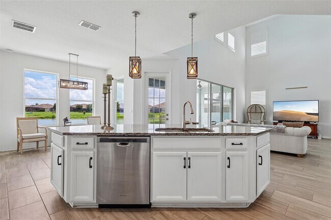 Building Photo - 343 Blue Cypress Dr