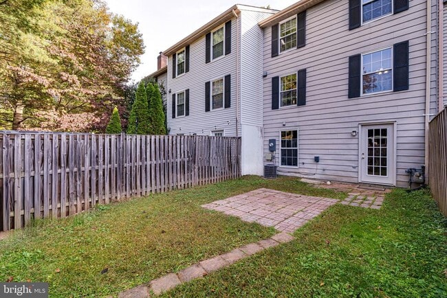 Building Photo - 6518 Alexis Ln