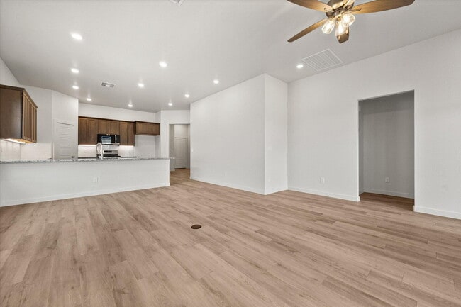 Building Photo - 2616 Garland Ave