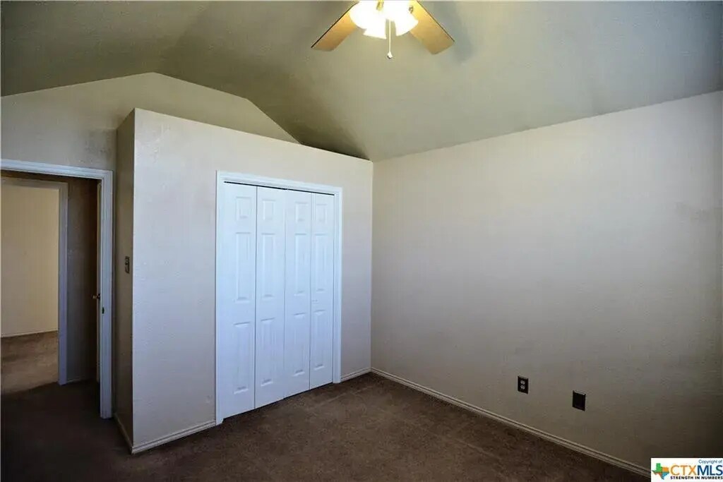 Building Photo - 2807 Diaz Dr