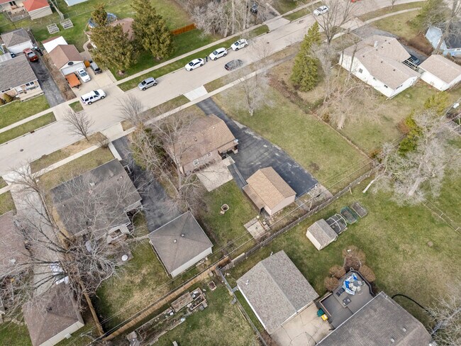 Building Photo - 25 McCabe Dr