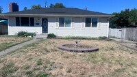Building Photo - Beautiful 4 bedroom 2 bath home!