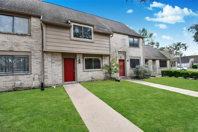 Building Photo - 6426 Kentwick Dr