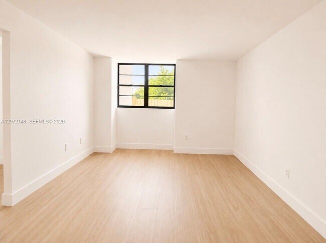 Building Photo - 10985 SW 107th St