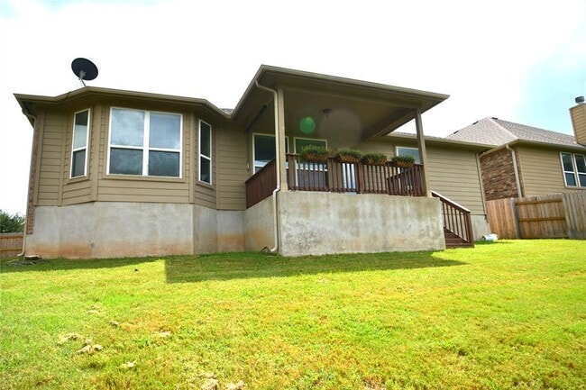 Building Photo - 209 Rock Vista Run