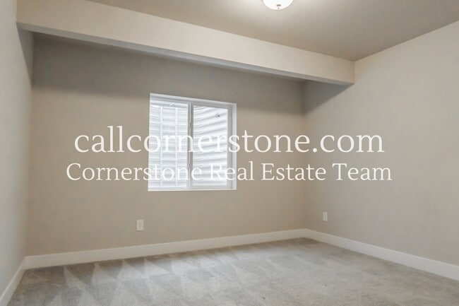 Building Photo - 10565 Summer Rdg Dr