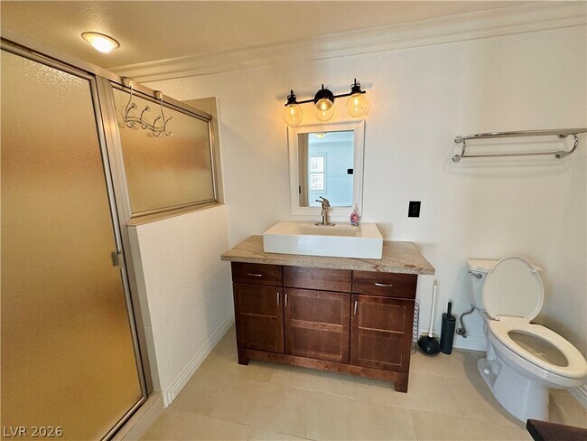 Building Photo - 2200 S Fort Apache Rd