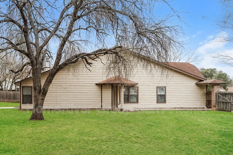 Building Photo - 6827 Country Haven