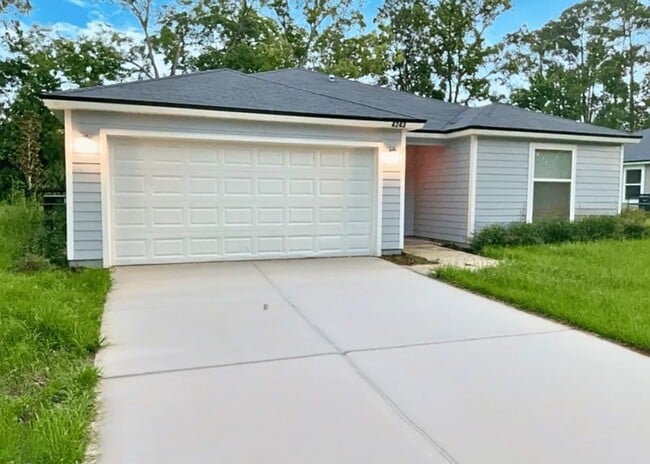 Building Photo - 4243 Spring Park Rd