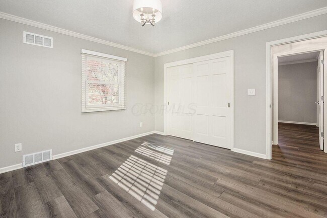 Building Photo - 1350 Marlyn Dr