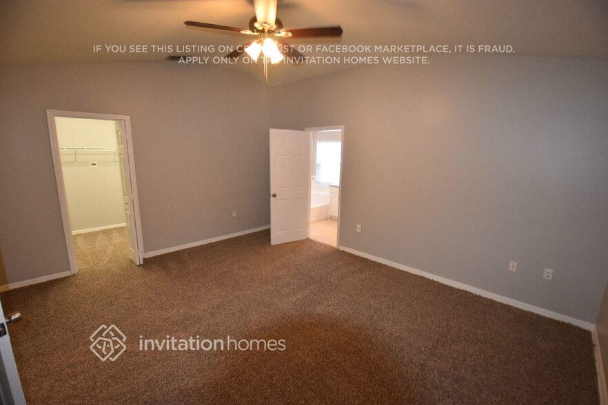 Building Photo - 2314 Cattleman Dr