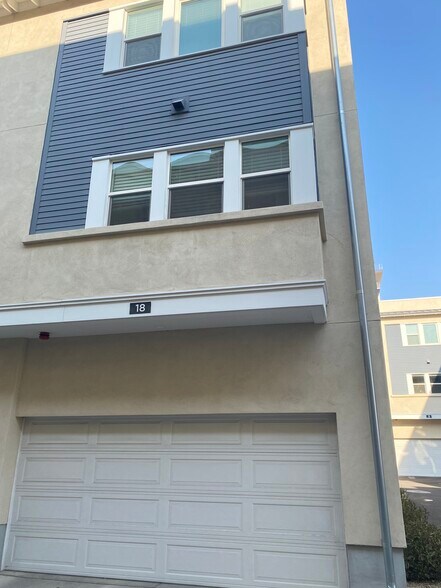 Building Photo - 808 N 4th Ave