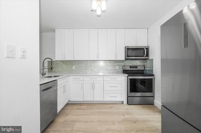 Building Photo - 16110 Hayshire Ct