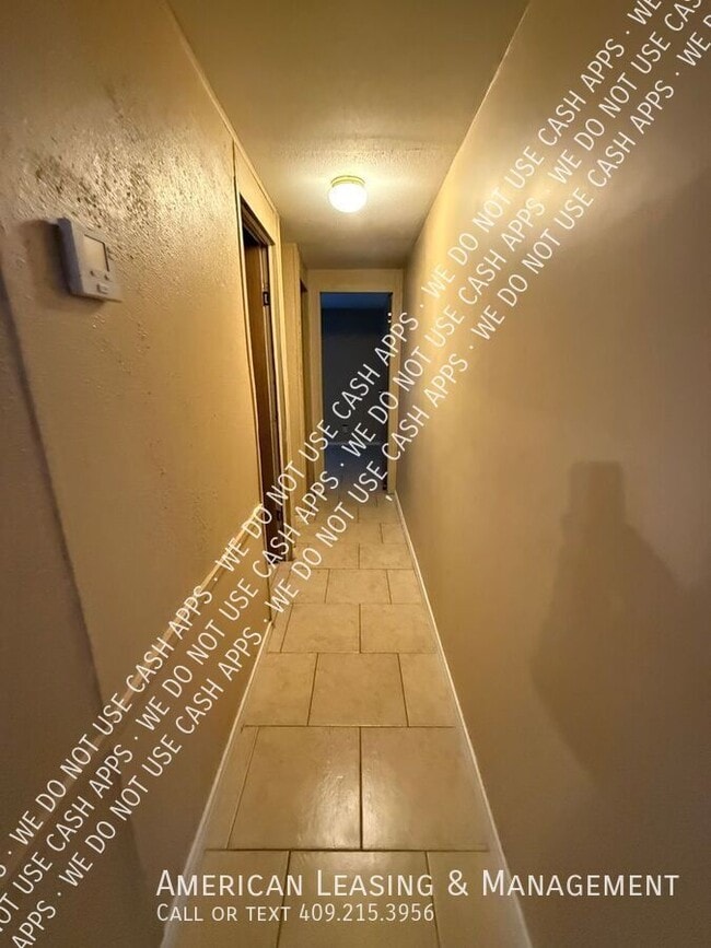 Building Photo - 2909 S Chestnut St