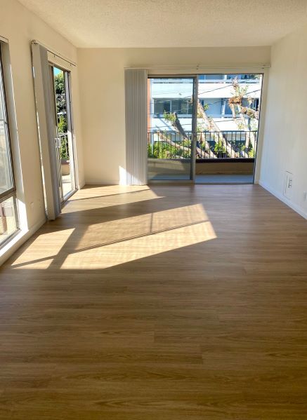 Building Photo - 1140 N Clark St