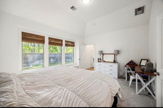 Building Photo - 17303 Merigold Hts Dr