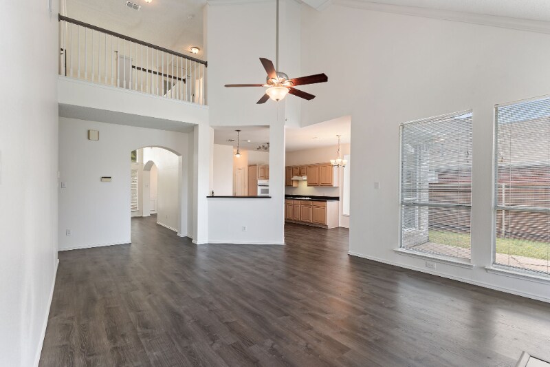 Building Photo - 2802 Briarbrook Ln