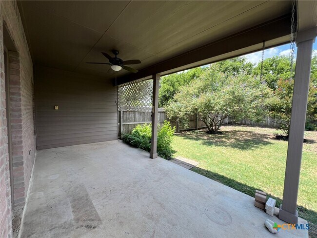 Building Photo - 271 Rosalie Dr