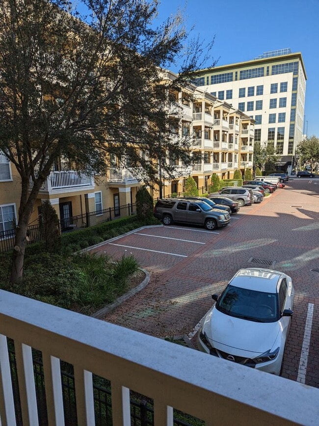 Building Photo - Great 1 Bedroom / 1 Bathroom Condo in Downtown Orlando! Free Water, Sewer, Trash & Pest Control!