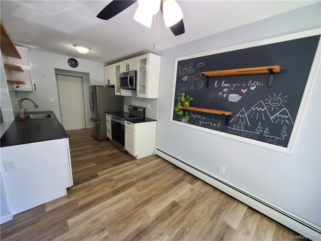 Building Photo - 166 Sierra Vista Ln