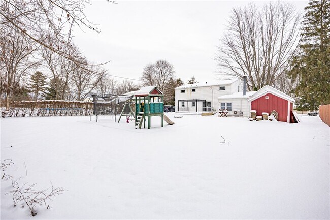 Building Photo - 105 Chestnut Dr