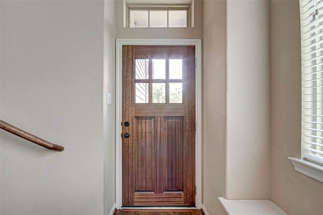 Building Photo - 26 Cheswood Manor Drive