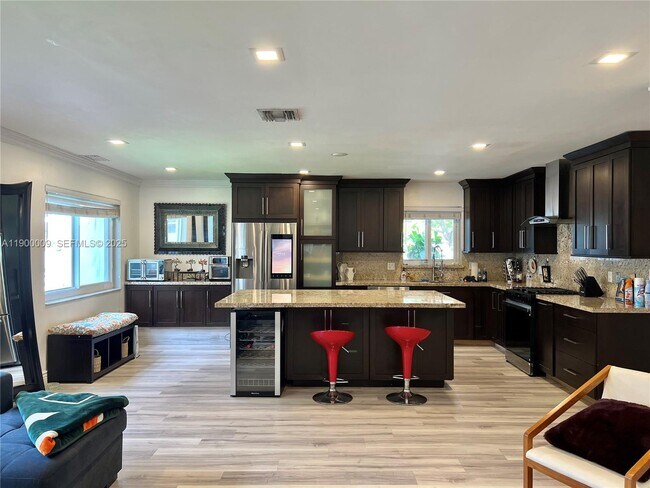 Building Photo - 10220 SW 160th St