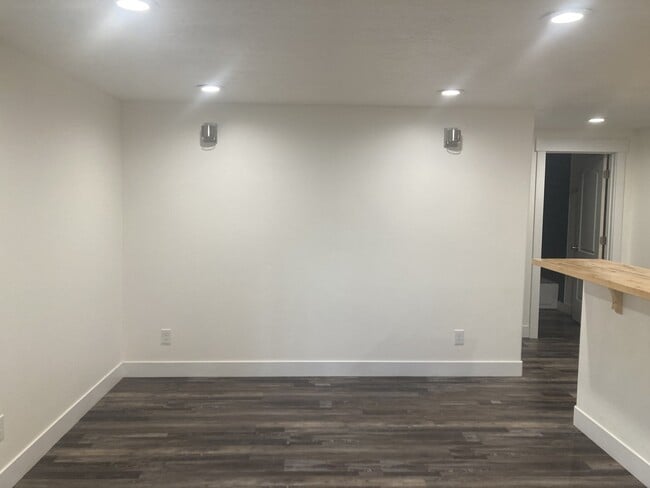 Building Photo - 4132 Shirley Ln