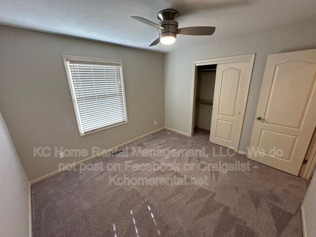 Building Photo - 9802 NW 72nd Terrace