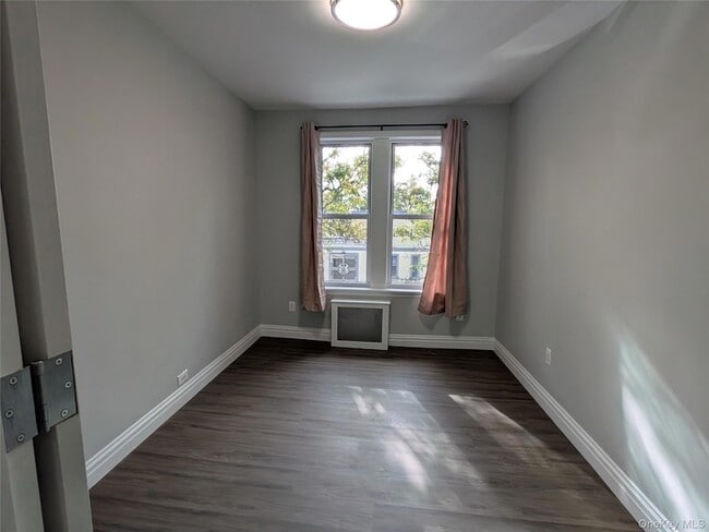 Building Photo - 205-17 Hollis Ave