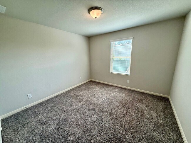 Building Photo - 119 Joseph Cir
