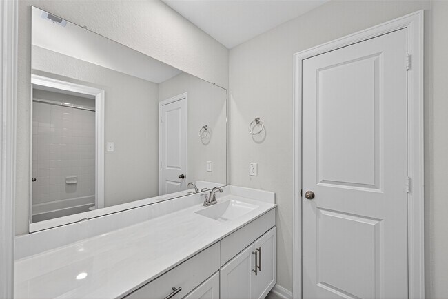 Building Photo - 1312 Mainland Shrs Ln