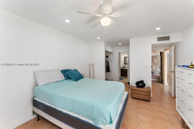 Building Photo - 1649 NW 56th Terrace