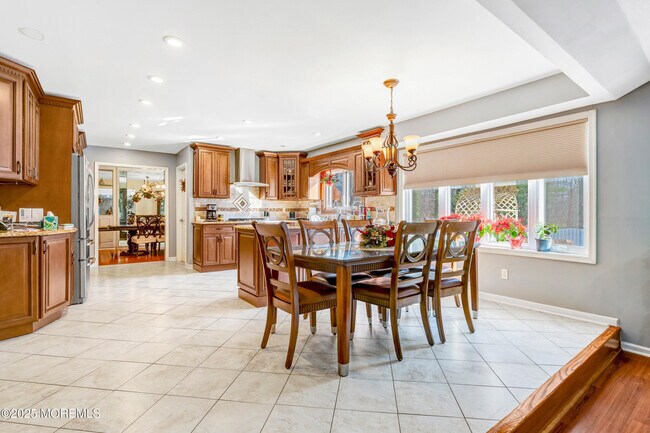 Building Photo - 7 Oak Tree Ln