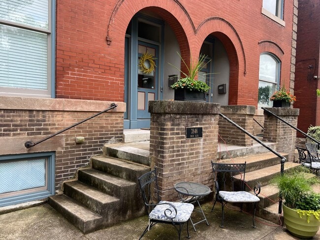 Building Photo - 2 Bedroom Condo in Shaw Available to Rent