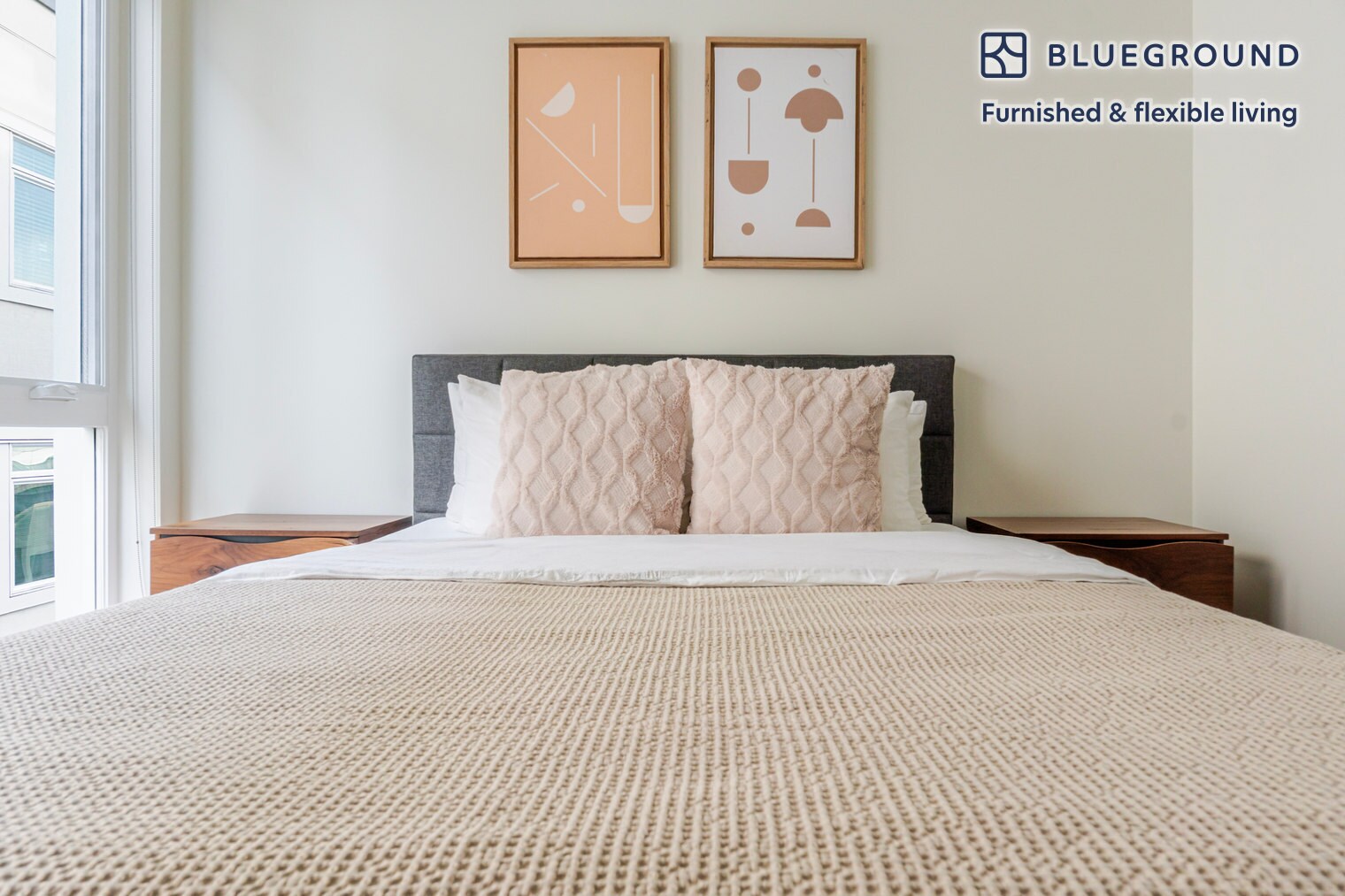 Building Photo - 10050 NE 10th St