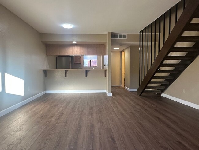 Building Photo - 2+1.5 REMODELED BRAND NEW APPLIANCES INCLUDED