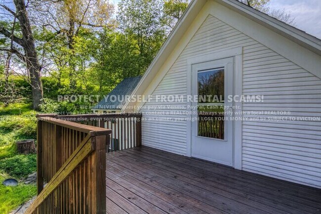 Building Photo - 369 Steele Rd