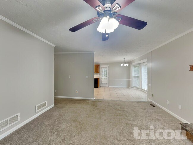 Building Photo - 1925 Sidneys Cove