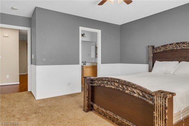 Building Photo - 3069 Regal Cove St
