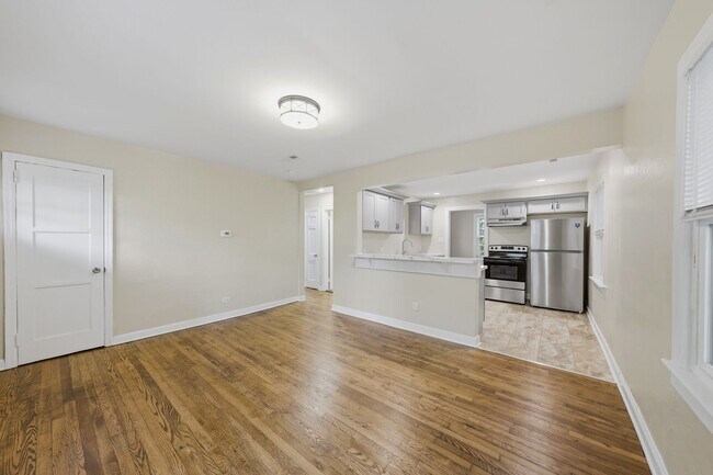 Building Photo - One Level Home Near University of Lynchburg