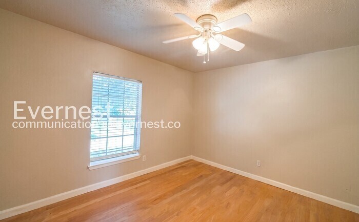 Building Photo - 12322 Flaxen Dr