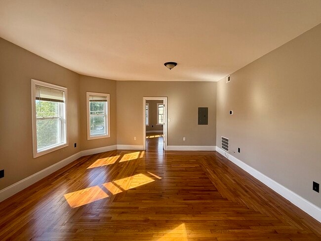 Building Photo - 615 N Montello St