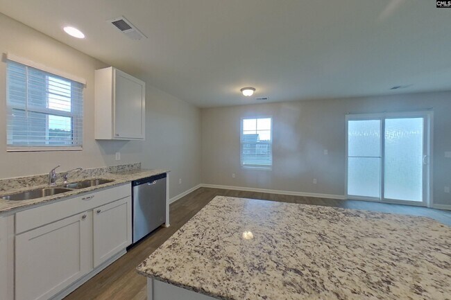 Building Photo - 1076 Crescent Moon Lp