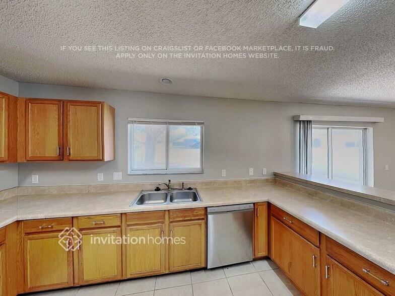 Building Photo - 1440 Blue Sky Way