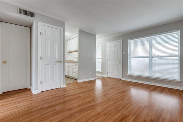 Building Photo - 5508 Tremont St