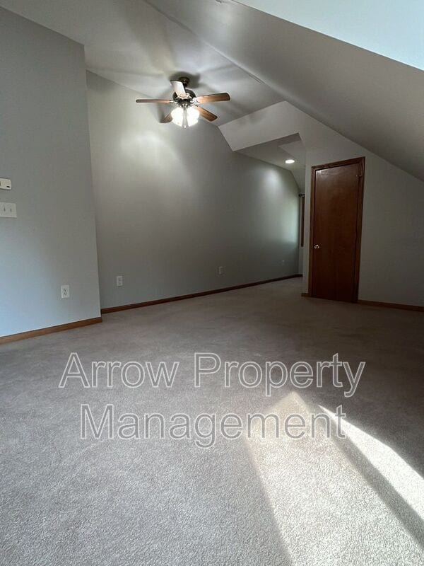 Building Photo - 4019 Lenox Ave