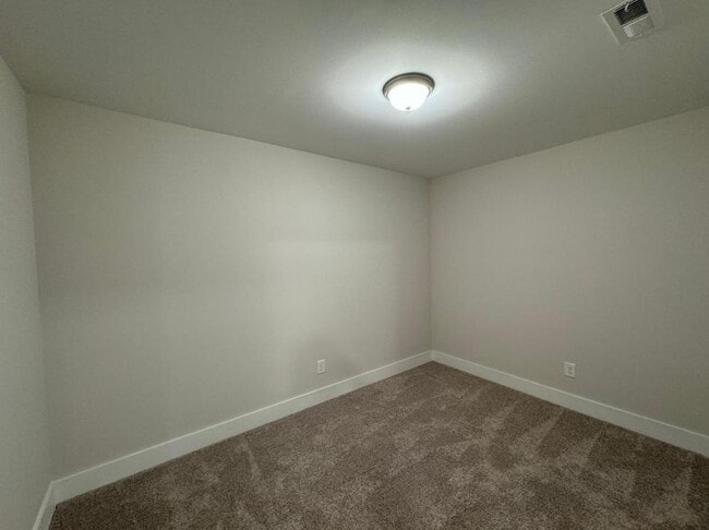 Building Photo - 824 Pryor St