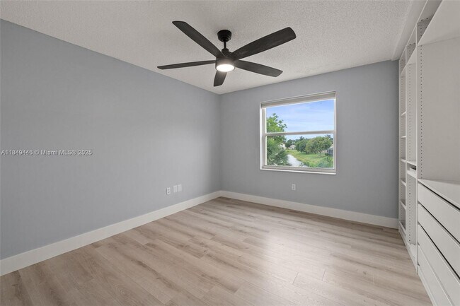 Building Photo - 7835 Rockport Cir